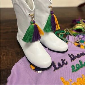 Polished Peacock Mardi Gras Majorette White Mardi Gras Boots w/ Tassels NEW
